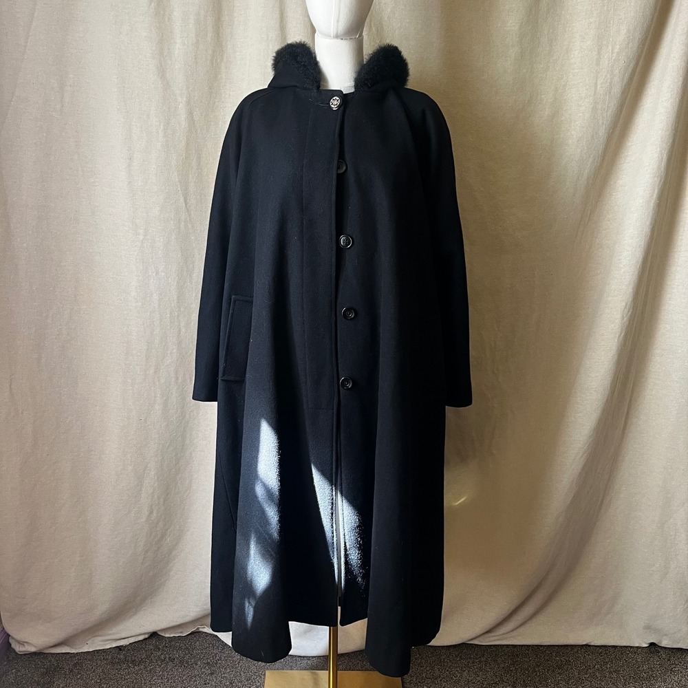 Vintage Black 100% Wool Hooded Coat Faux Fur Trim Oversized Cape Size 8